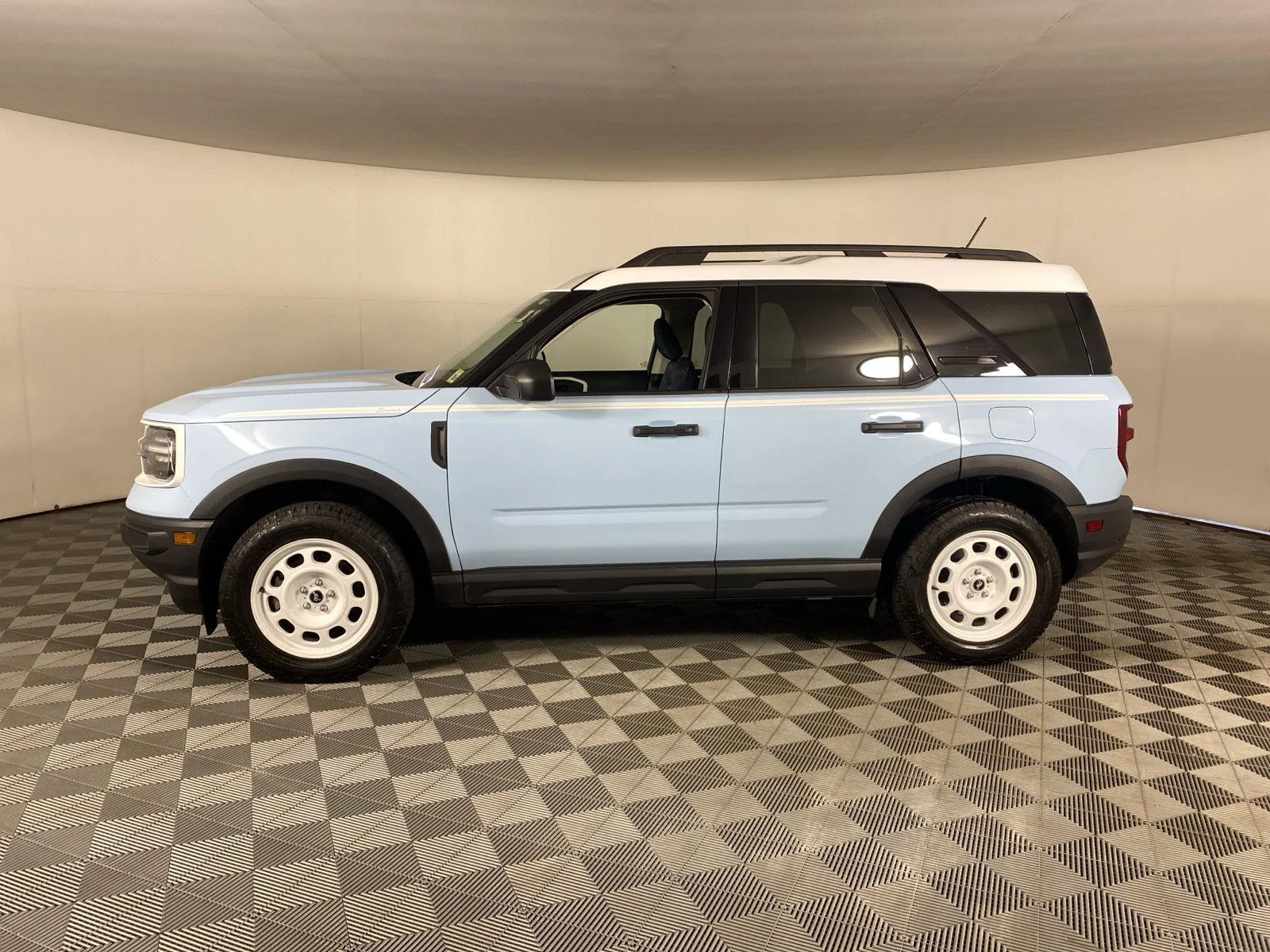 Used 2024 Robins Egg Blue Ford Heritage image 4