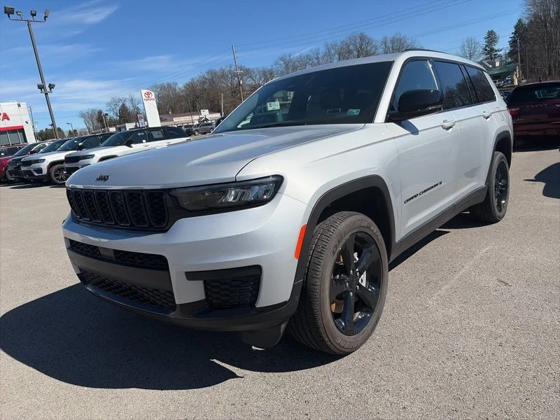 2025 Jeep Grand Cherokee L Altitude - Photo 10