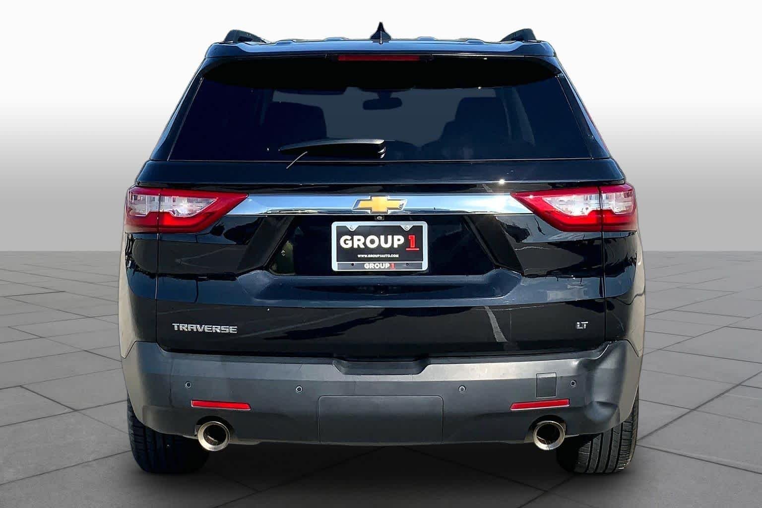 Used 2021 Mosaic Black Metallic Chevrolet LT Cloth image 5