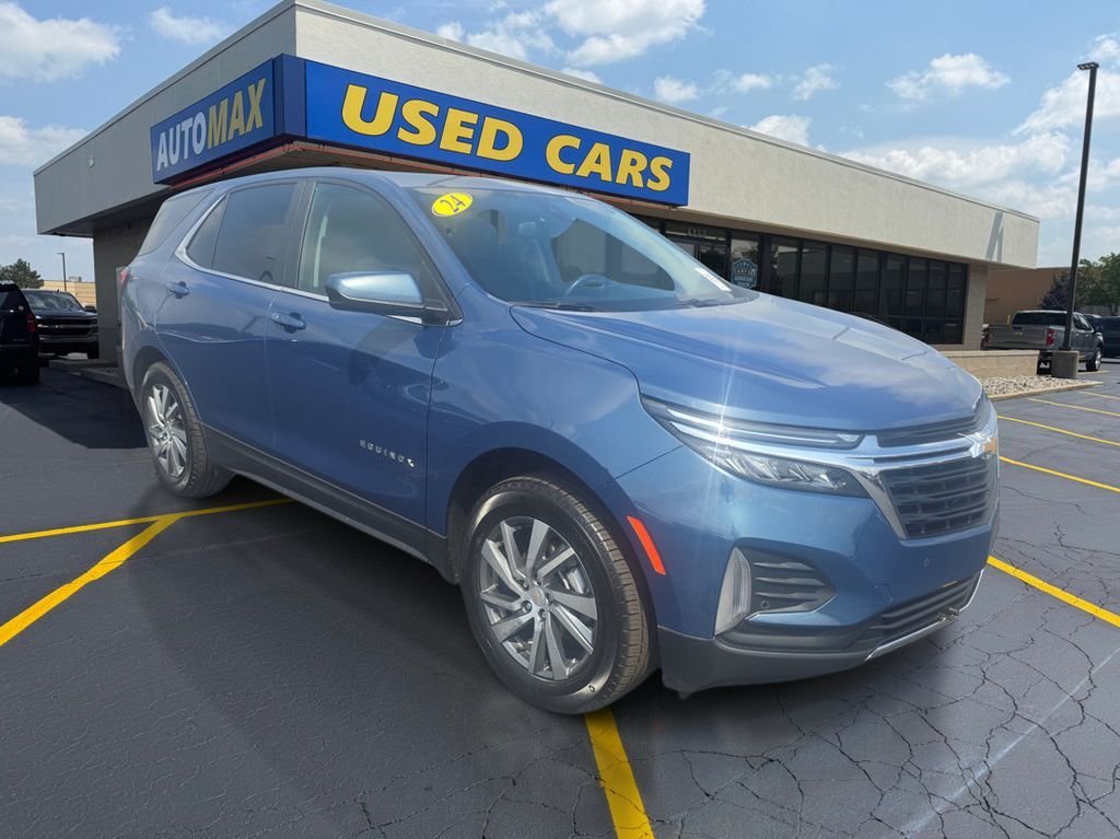 Used 2024 Lakeshore Blue Metallic Chevrolet LT image 4