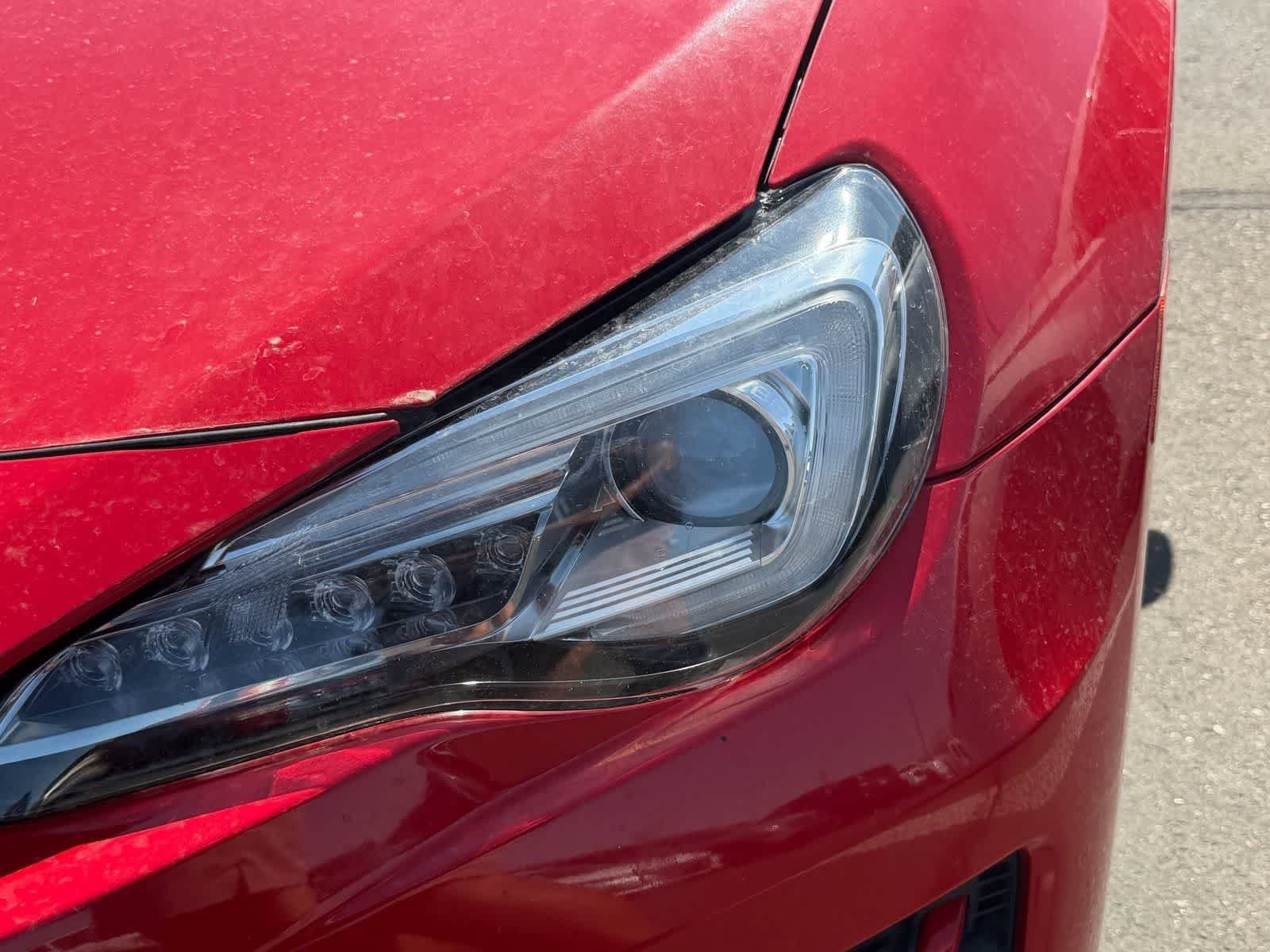 Used 2018 Pure Red Subaru Limited image 19