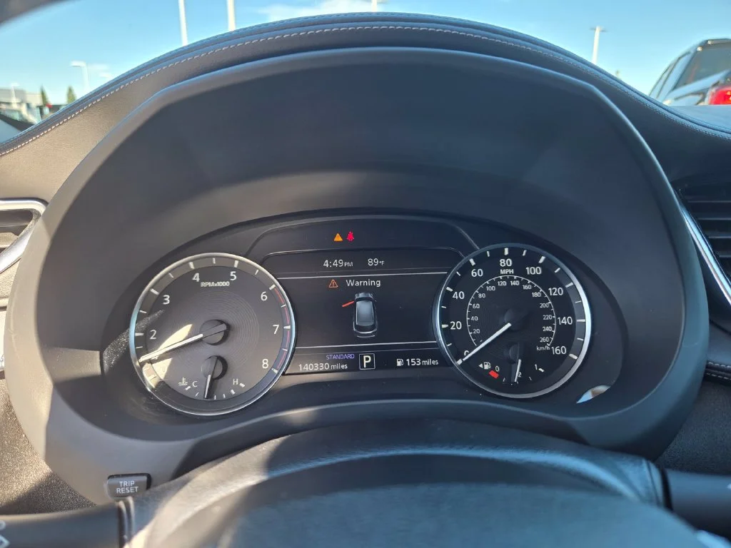 Used 2019 Lunar INFINITI ESSENTIAL image 23