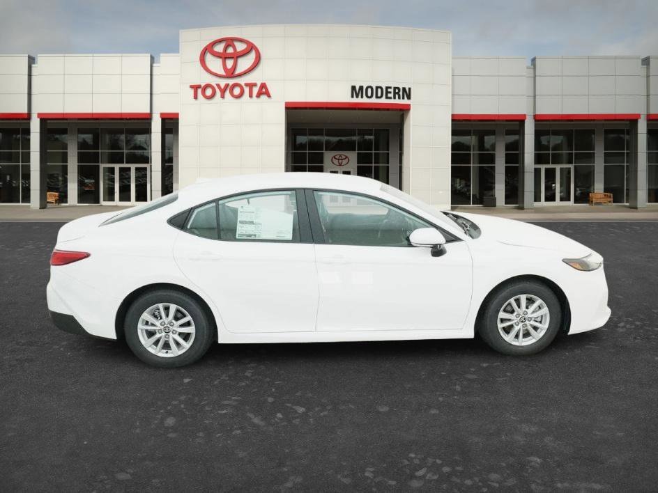 New 2026 Ice Cap Toyota LE image 21