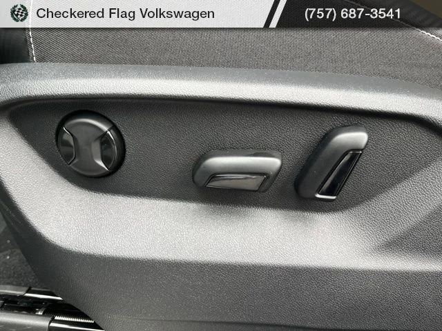 New 2026 White Volkswagen 2.0T SE w/Technology image 26