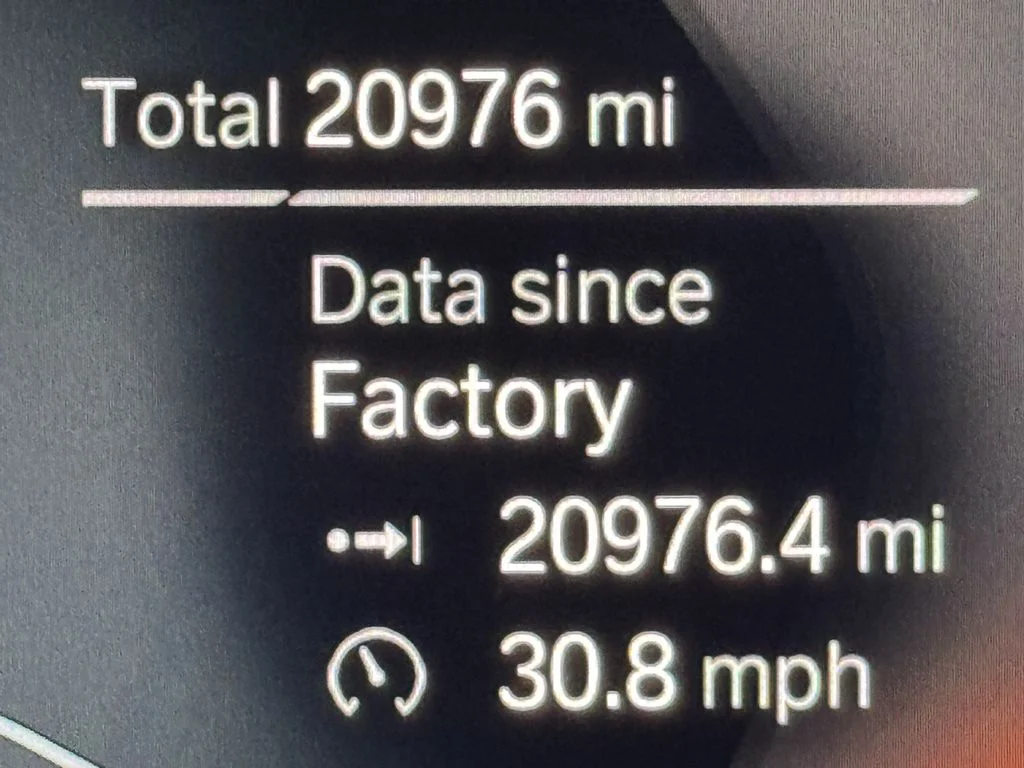 Used 2023 Black BMW xDrive30i image 18