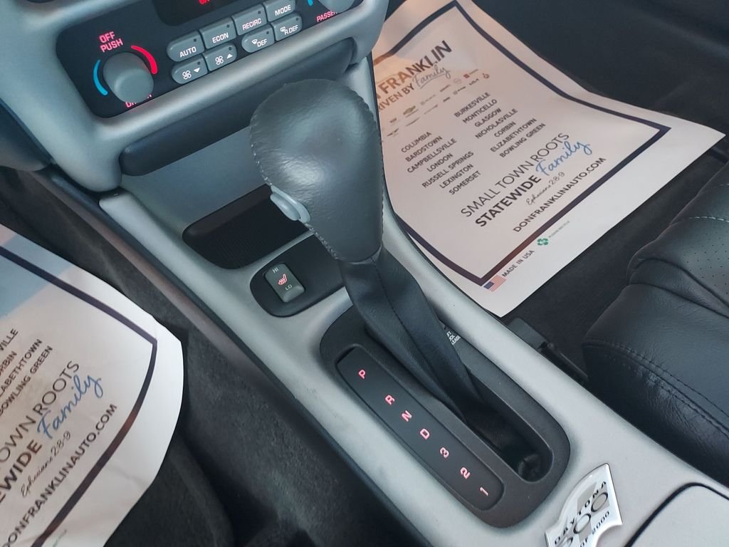 Used 2000 Silver Pontiac GTP image 24