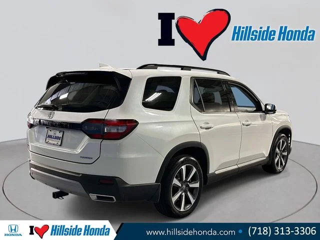 Certified Used 2023 Platinum White Pearl Honda AWD TRG image 5