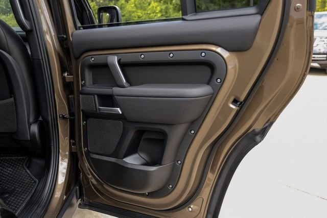 New 2026 Gondwana Stone Land Rover X-Dynamic SE image 59