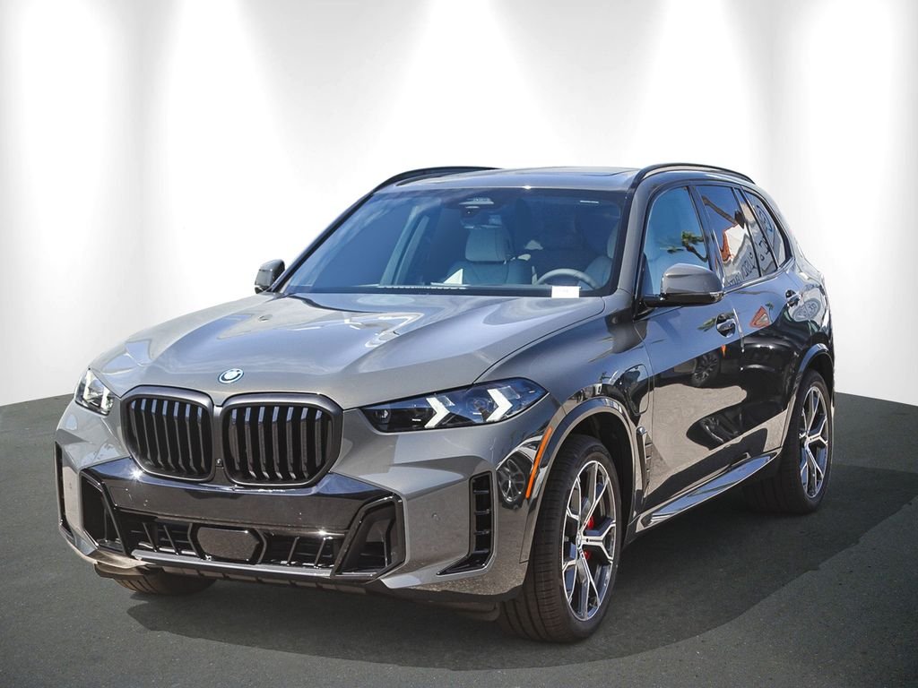 New 2026 Dravit Grey Metallic BMW xDrive50e image 3
