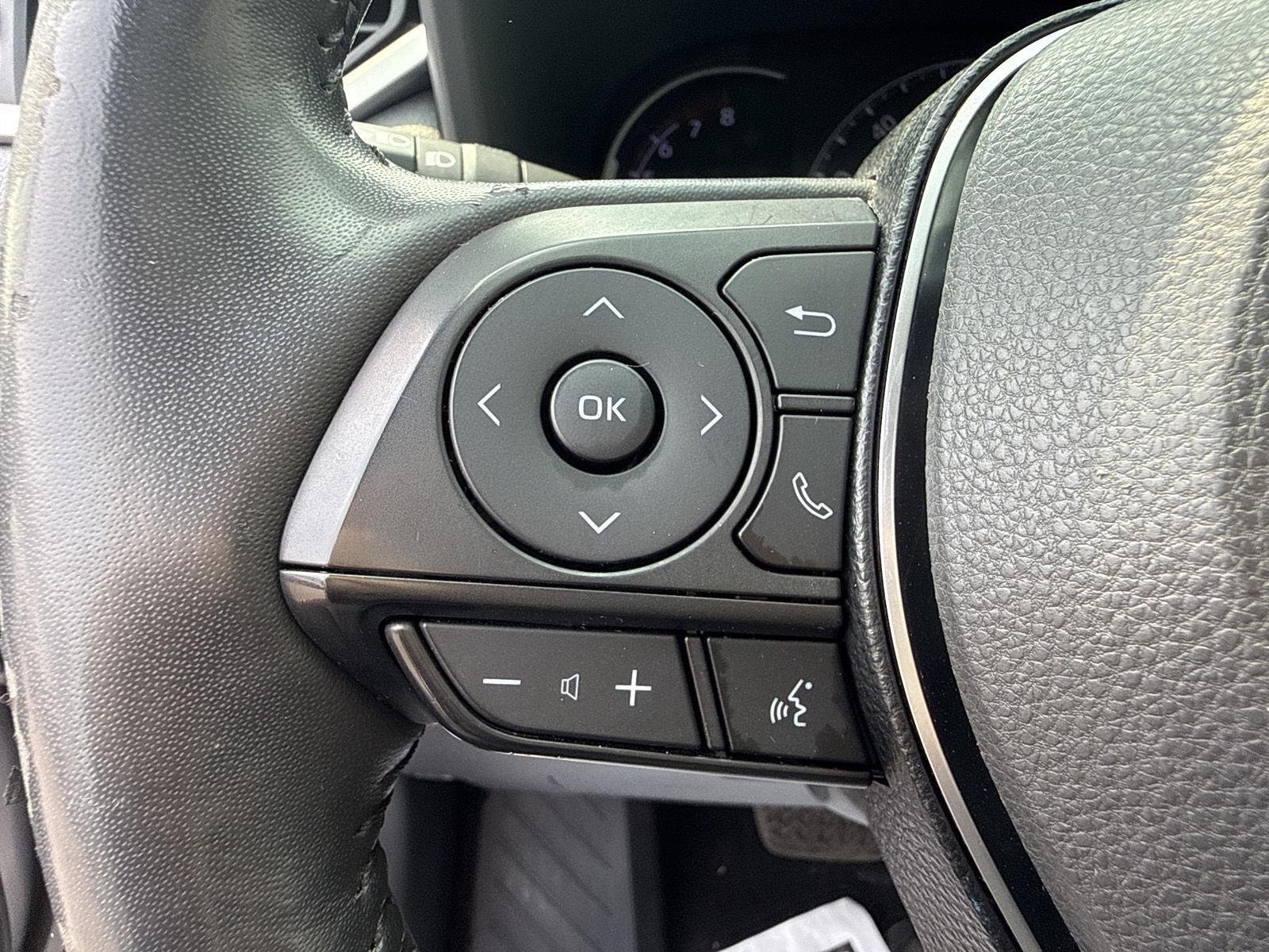 Used 2019 Silver Sky Metallic Toyota Limited image 28