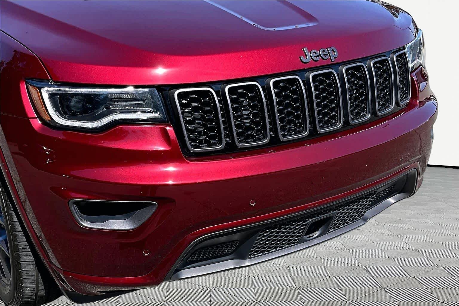 Used 2021 Velvet Red Pearlcoat Jeep 80th Anniversary image 30