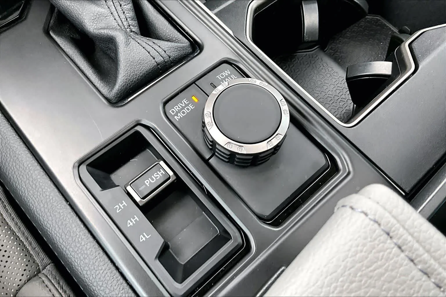 Used 2024 Wind Chill Pearl Toyota Limited Hybrid image 34