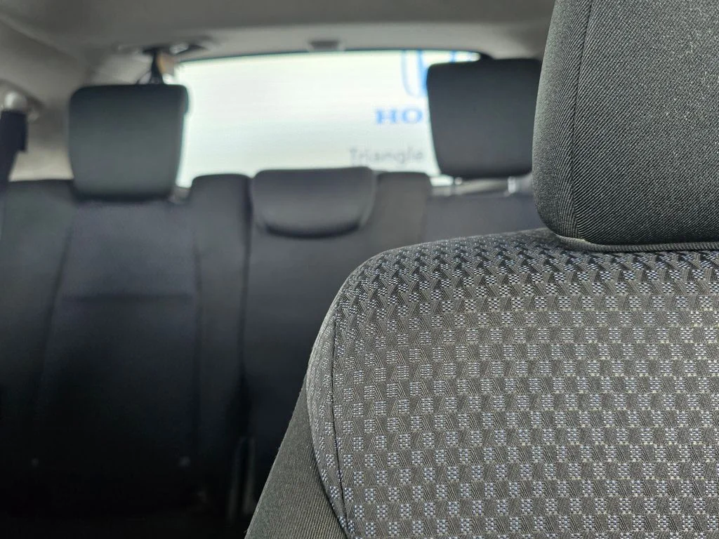 Used 2018  Honda LX image 7