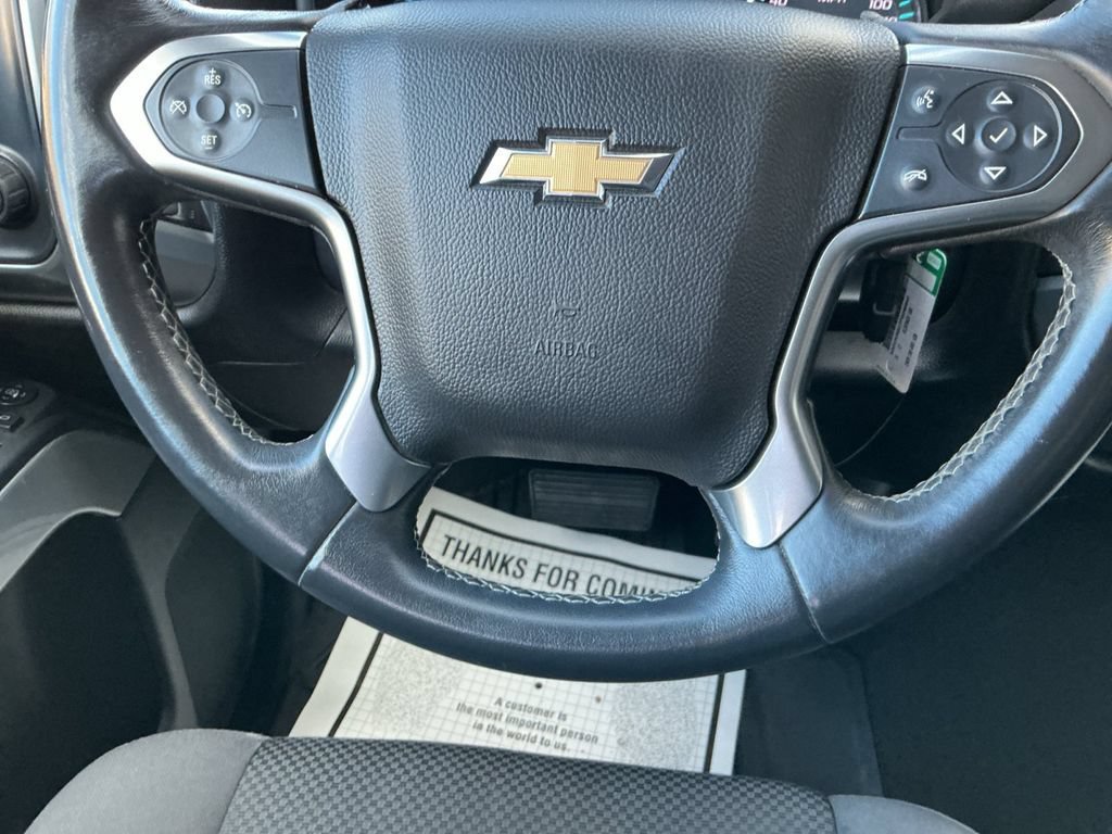 Used 2015 VICTORY RED Chevrolet LT image 18