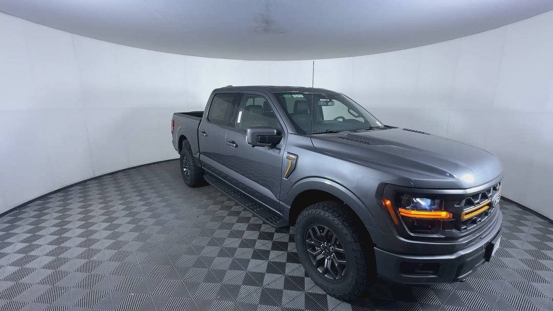 New 2026 Carbonized Gray Metallic Ford Tremor image 2