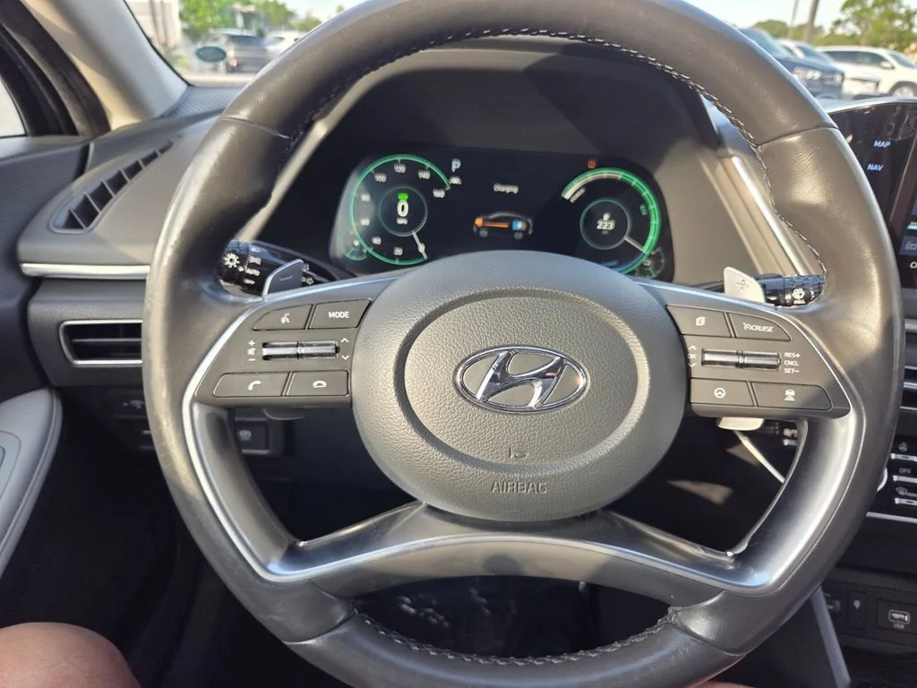 Used 2022 Portofino Gray Hyundai Limited image 15