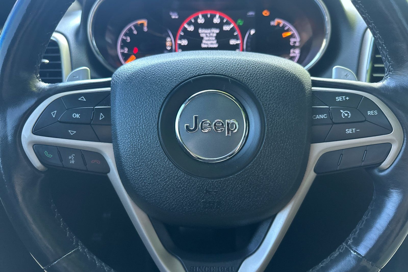 Used 2015 White Jeep Limited image 24
