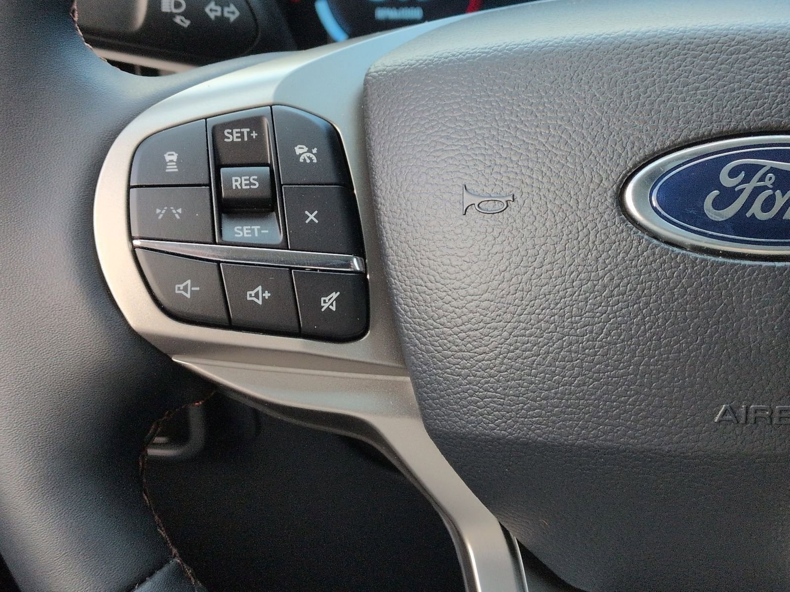 2026 Ford Explorer Active - Photo 24