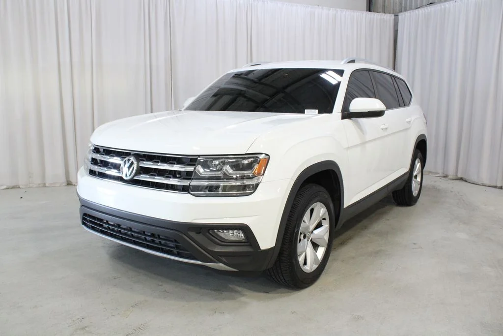 Used 2019 White Volkswagen 3.6L V6 SE image 35