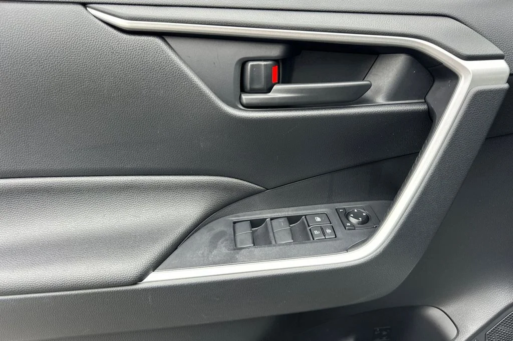 Certified Used 2025 White Toyota LE image 11