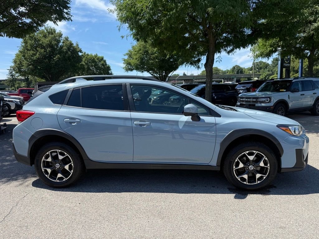 Used 2018 Gray Subaru 2.0i Premium image 11