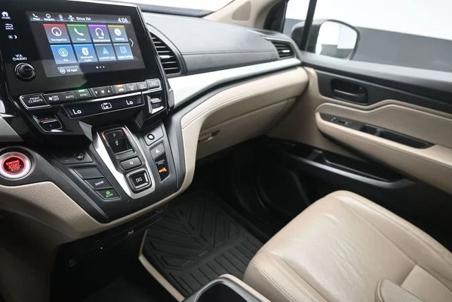 Used 2019 Lunar Silver Metallic Honda EX-L image 33