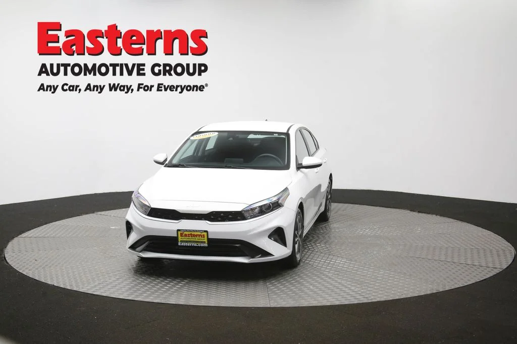 Used 2023 White Kia LXS image 52