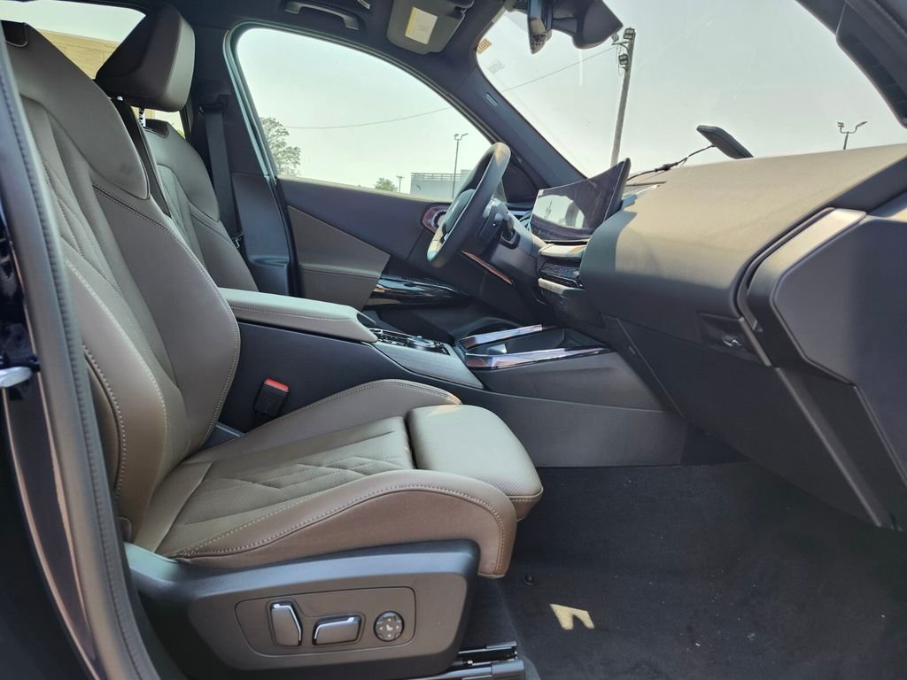 New 2026 Blue BMW 30 xDrive image 10
