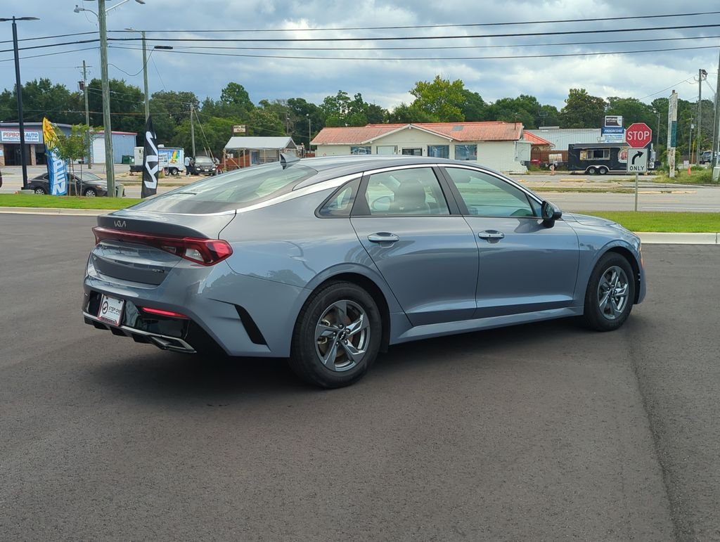 Used 2022 Silver Kia LXS image 7
