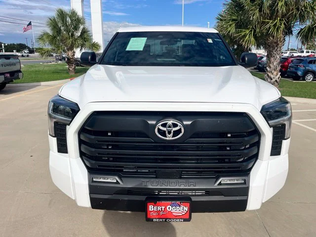 Used 2025 White Toyota SR5 image 2