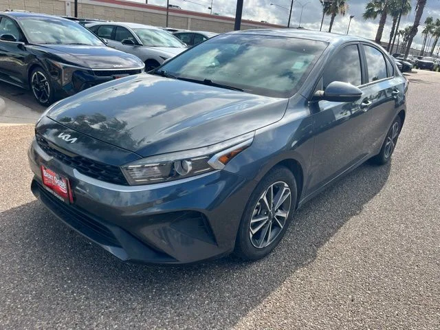 Used 2024 Gray Kia LXS image 3