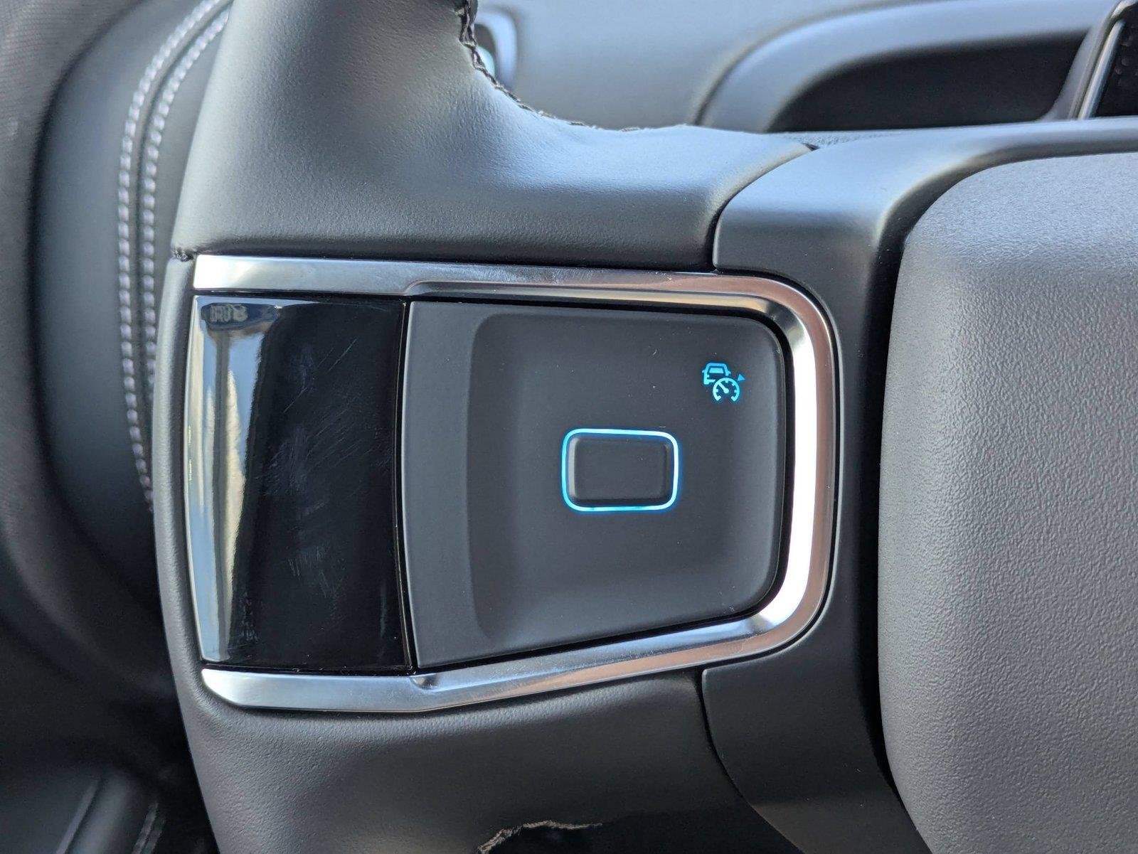 New 2026 Agate Black Metallic Ford MAX Platinum® image 17