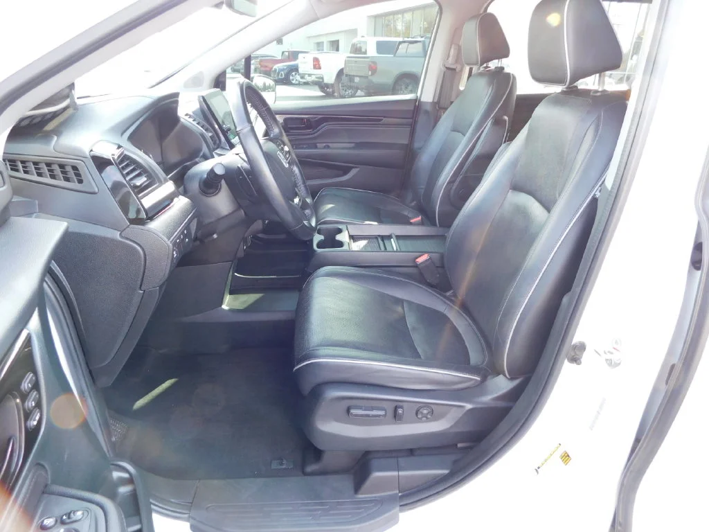 Used 2023 White Honda Elite image 13