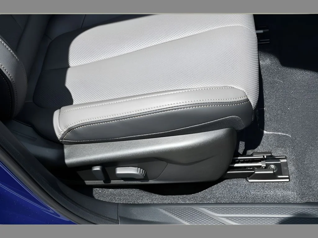 New 2026 Sapphire Blue Pearl Subaru Limited image 29