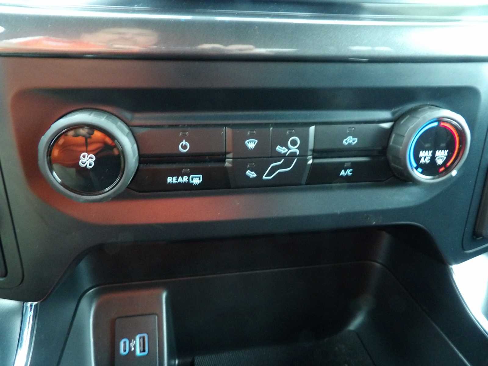 Used 2023 Oxford White Ford XL image 25