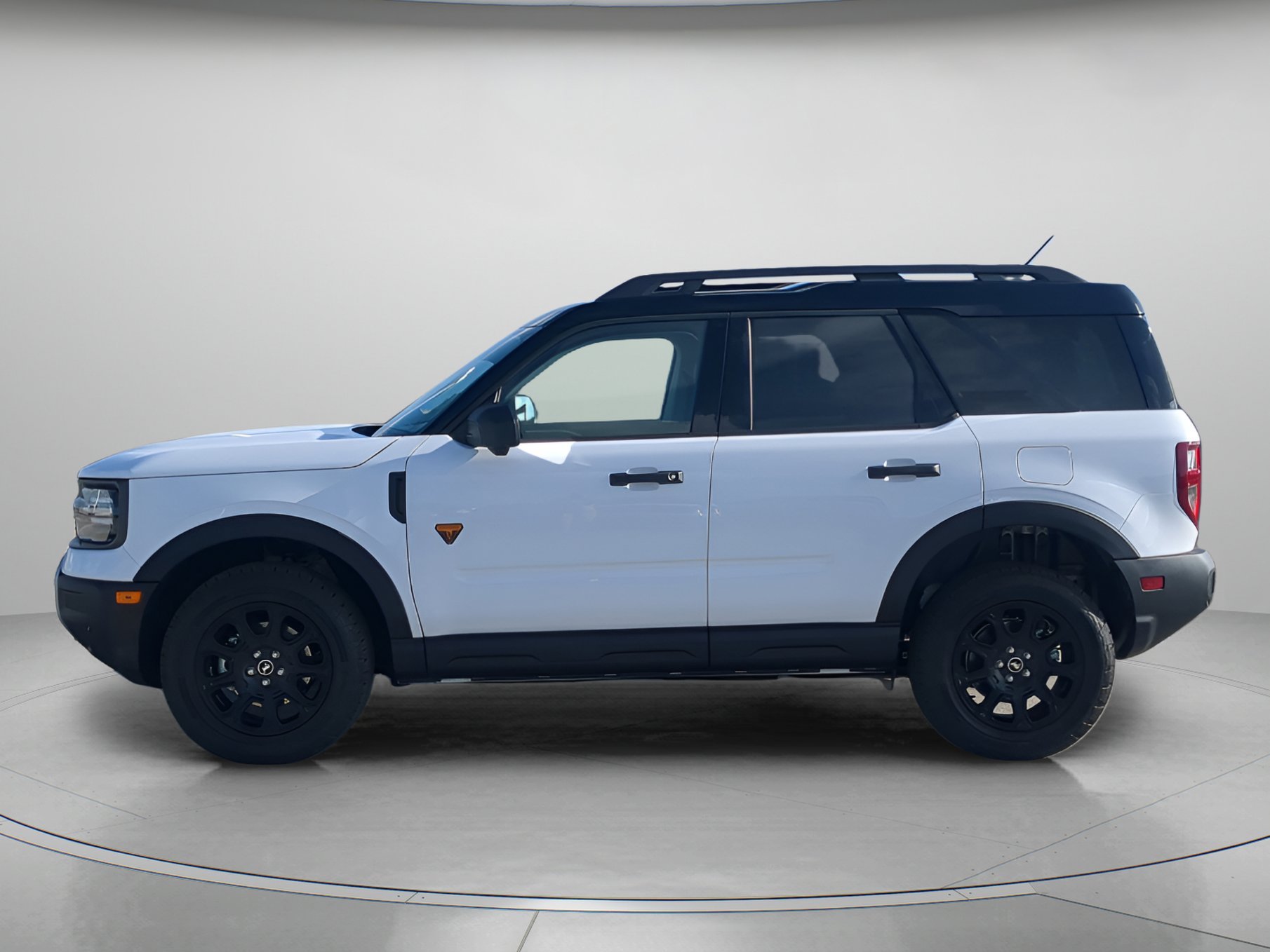 New 2026 Oxford White Ford Badlands® image 40