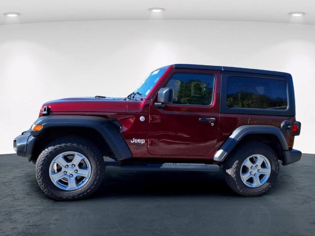 Used 2021 Red Jeep Sport S image 23