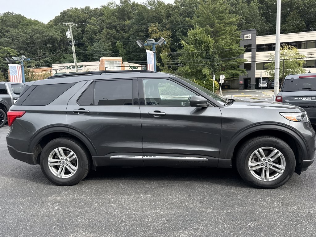 Used 2020 Gray Ford XLT image 3