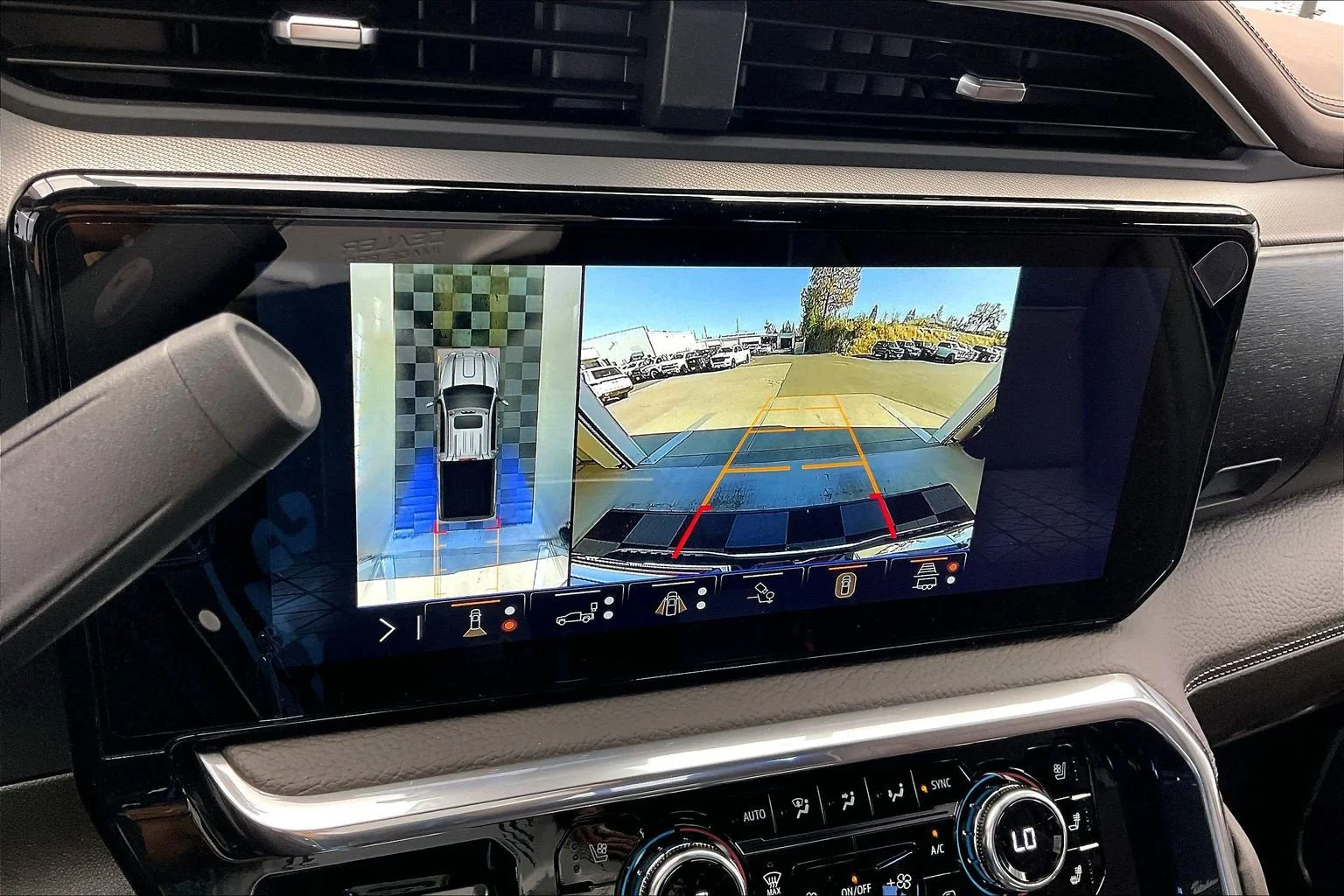 2026 GMC Sierra 2500HD Denali - Photo 13