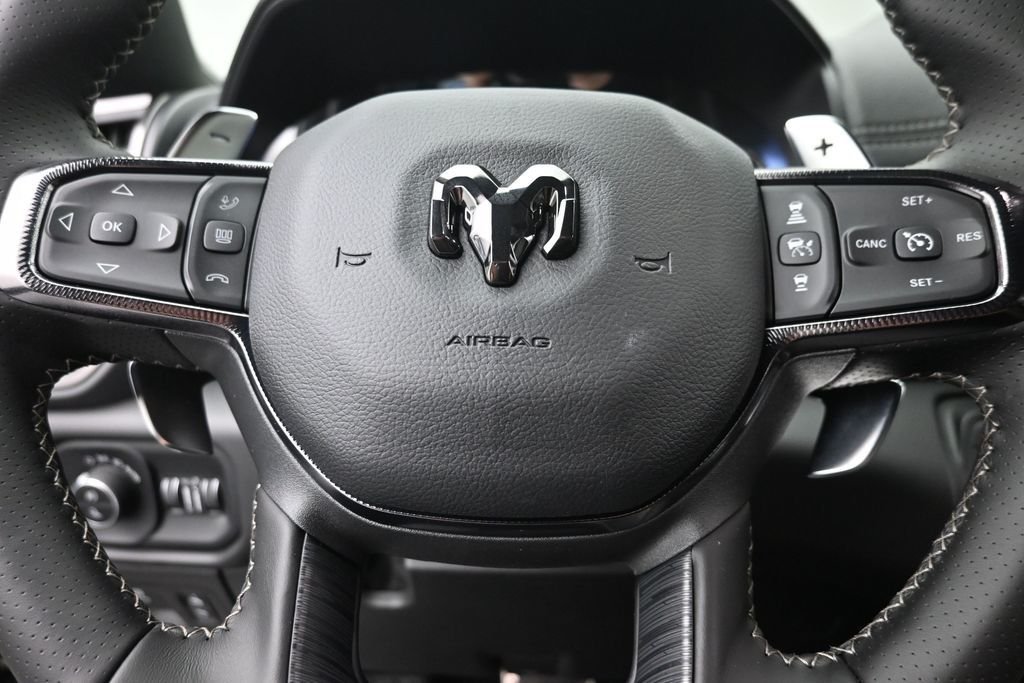New 2026 Diamond Black Crystal Pearl-Coat Exterior Paint RAM RHO image 22
