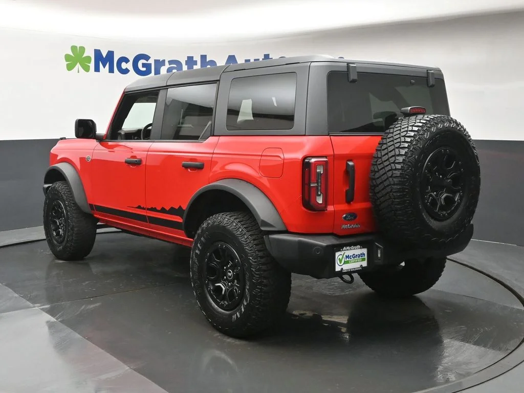Used 2023 Red Ford Wildtrak image 24