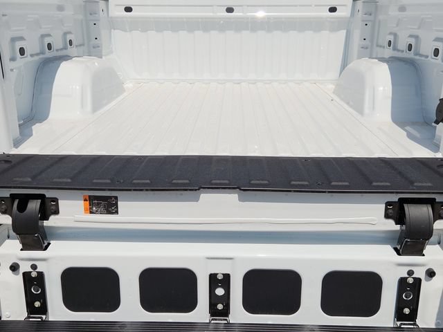New 2026 Summit White Chevrolet Custom image 33