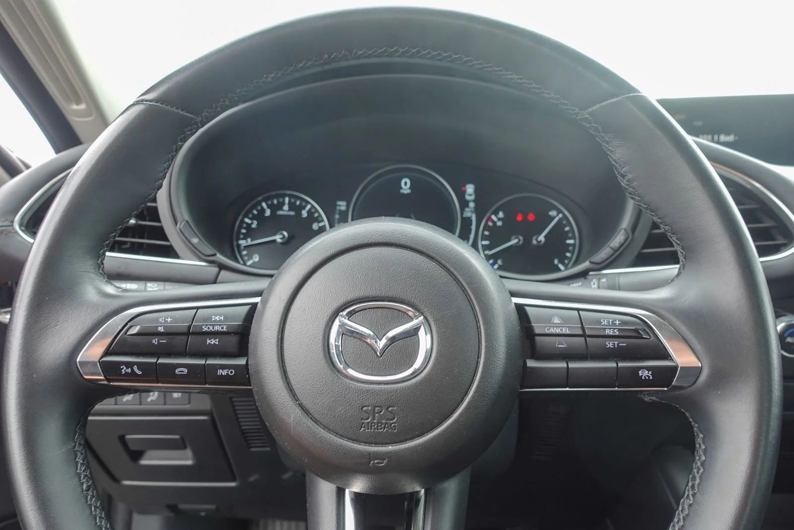 Certified Used 2025 Platinum Quartz Metallic Mazda 2.5 S Preferred Package image 19