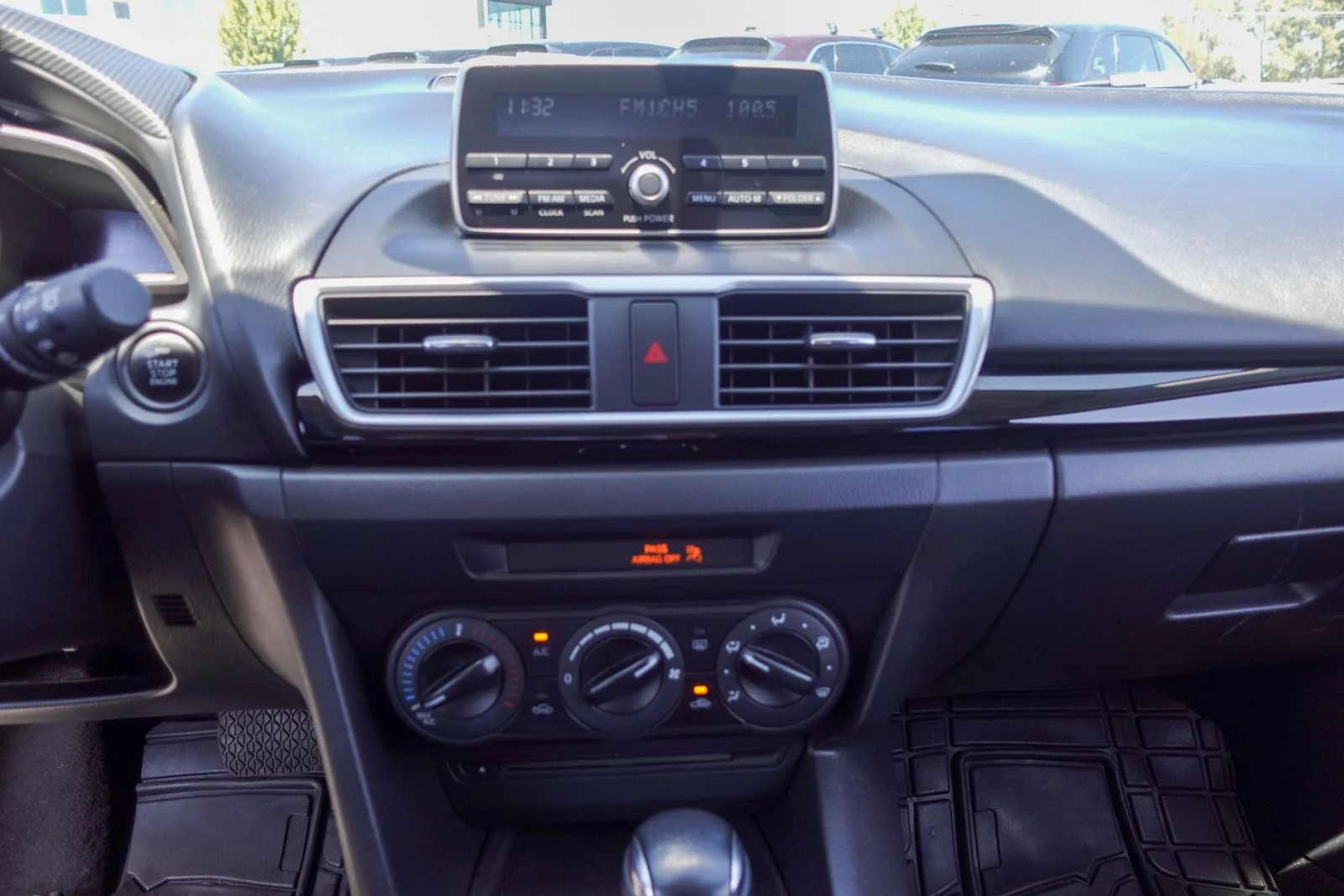 Used 2014 Soul Red Metallic Mazda i Sport image 21