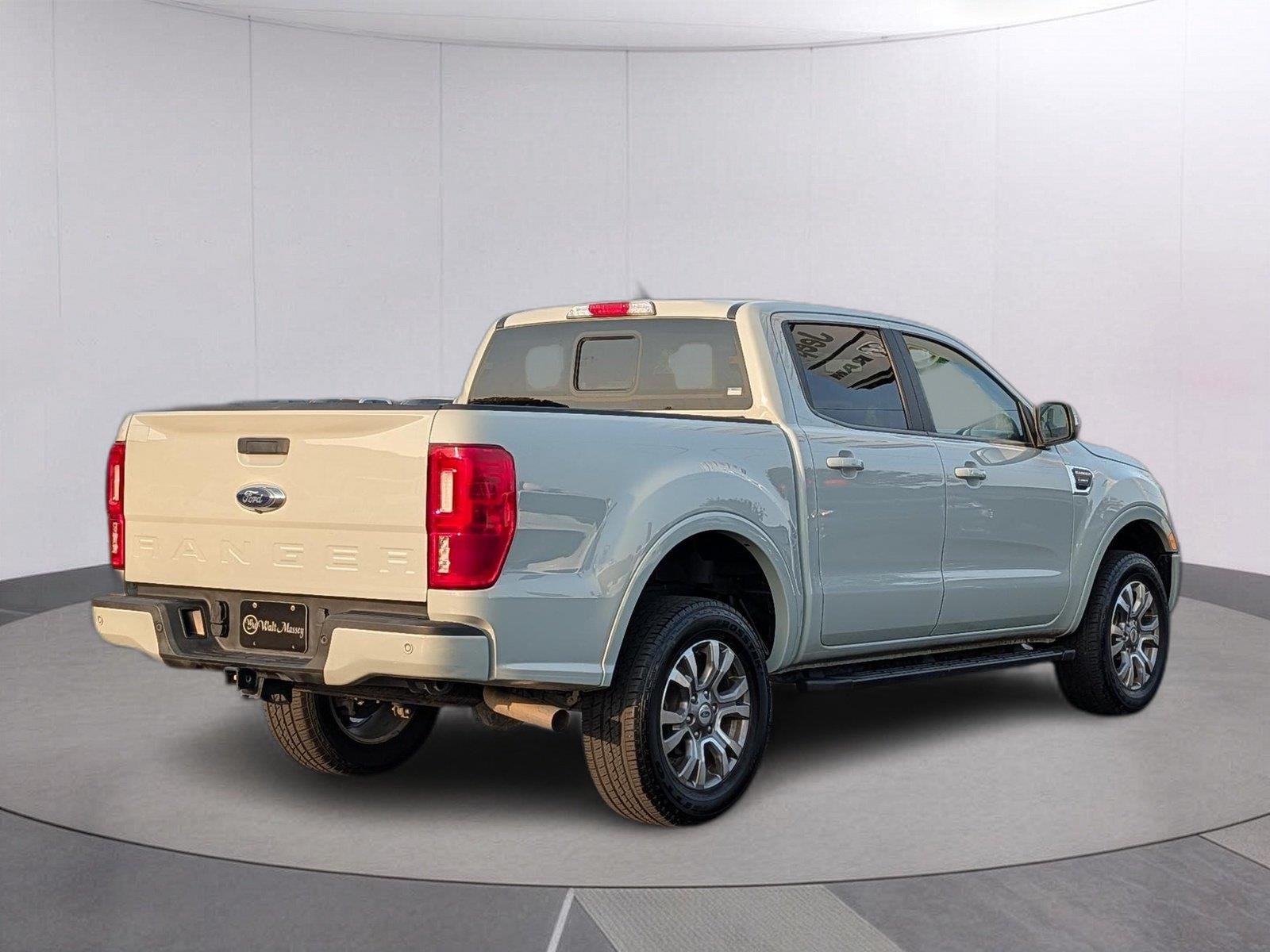 Used 2022 Cactus Gray Ford LARIAT image 7