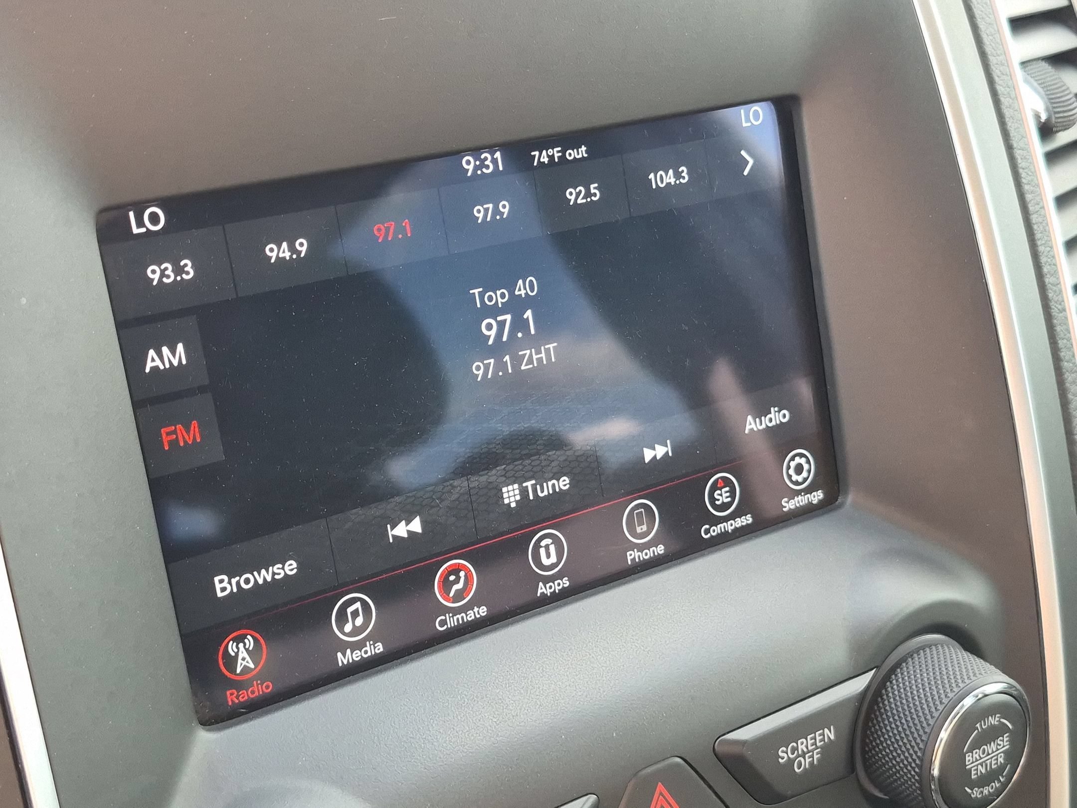 Used 2019 Billet Clearcoat Dodge SXT image 22