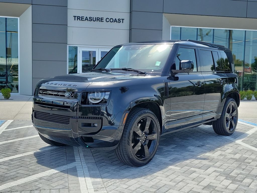 2026 Land Rover Defender 110 X-Dynamic SE P400's photo