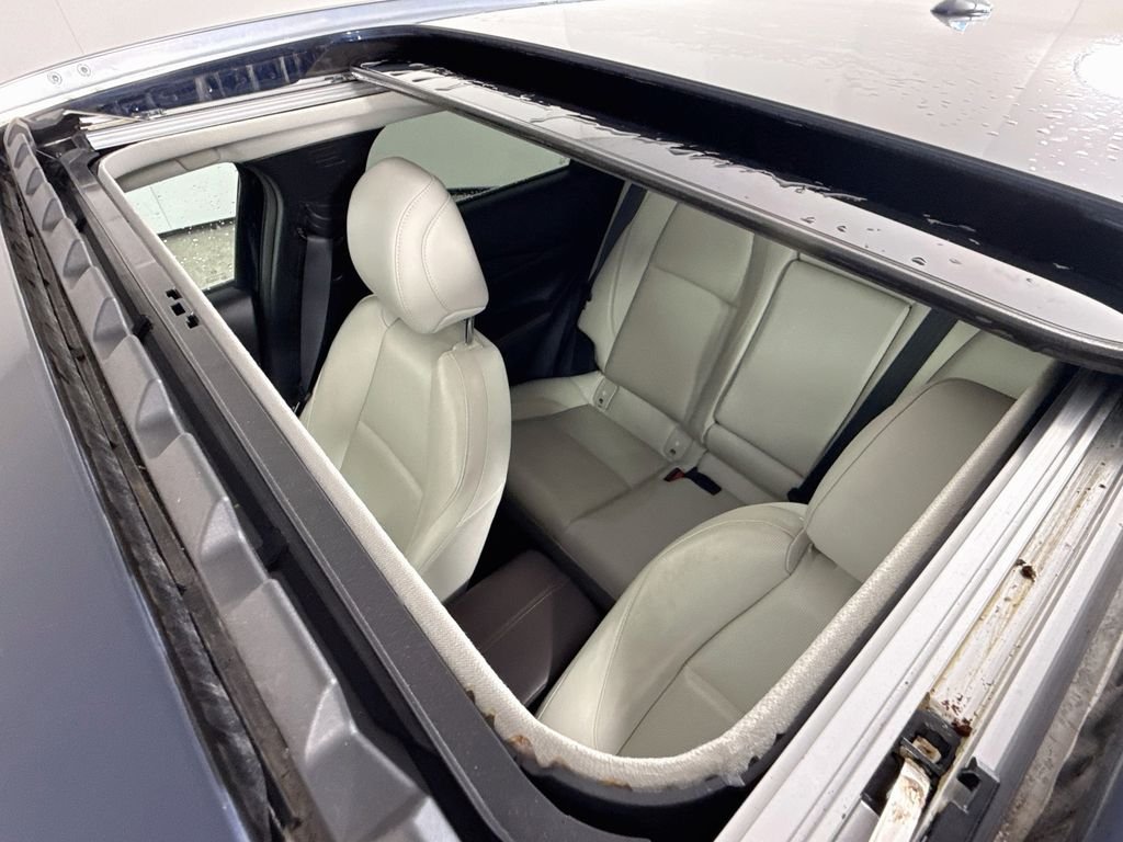 Used 2020 Deep Crystal Blue Mica Mazda Premium Package image 3