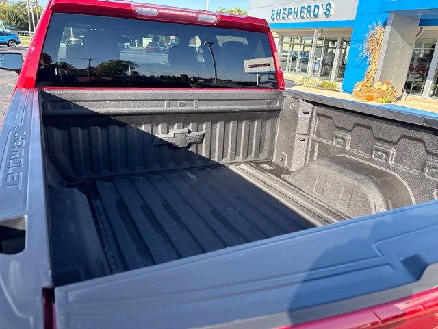 Used 2021 Red Chevrolet LT Trail Boss image 23