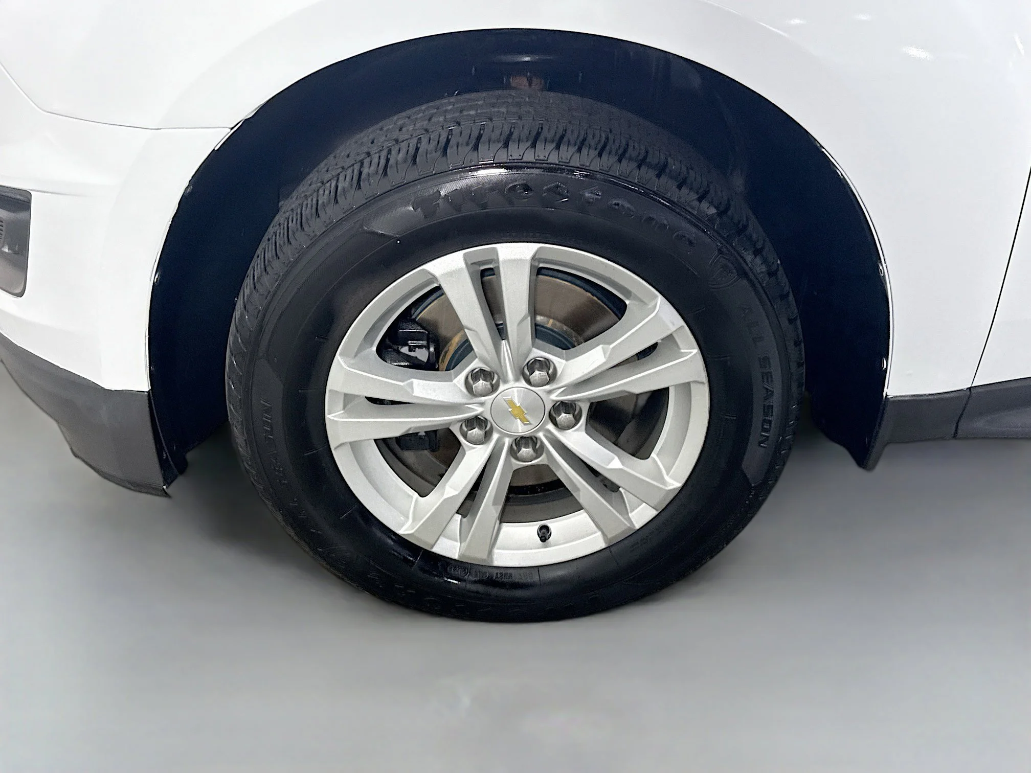 Used 2017 Summit White Chevrolet LS image 33